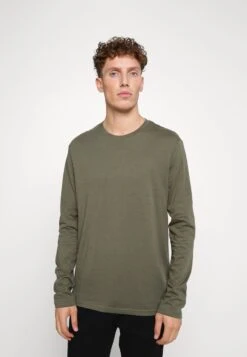 Pier One 5 PACK - Langarmshirt - Blue/white/beige/olive 9 Pier One 5 PACK - Langarmshirt - Blue/white/beige/olive -Pier One 005509f4995c4cfe81921683258f650e