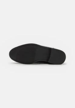 Pier One Slipper - Black 10 Pier One Slipper - Black -Pier One 13021a3895e6426e838f0f5c89149ce8