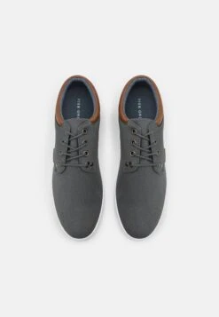 Pier One UNISEX - Sneaker Low - Grey 9 Pier One UNISEX - Sneaker Low - Grey -Pier One 300f1aa95a2a4579b4a07e57470c9afc