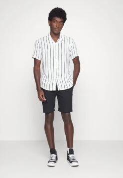 Pier One 2 PACK - Hemd - Black/white -Pier One 43bf8d5300d84d19aab3f62f08ed036f