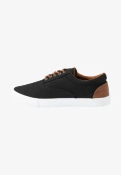 Pier One Sneaker Low - Black