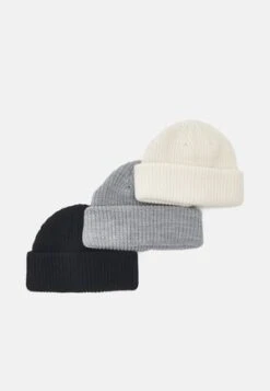 Pier One UNISEX 3 PACK - Mütze - Black/dark Grey/off-white/ 11 Pier One UNISEX 3 PACK - Mütze - Black/dark Grey/off-white/ -Pier One 6a7fb1651b45408db7e99ab385714124 2