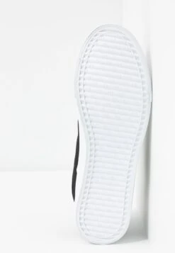 Pier One Sneaker Low - Black -Pier One 6b80b5091d384f6090c5f67b2a982c51