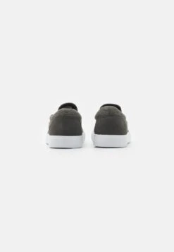 Pier One UNISEX - Sneaker Low - Grey 8 Pier One UNISEX - Sneaker Low - Grey -Pier One 7c950f1e7b024aca9c245930cc2d1a1f