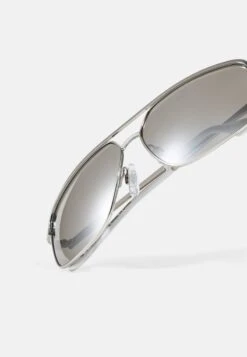 Pier One UNISEX - Sonnenbrille - Silver-coloured, Black 9 Pier One UNISEX - Sonnenbrille - Silver-coloured, Black -Pier One e2e667893a6348519937490659beba93