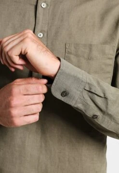 Pier One Hemd - Khaki 10 Pier One Hemd - Khaki -Pier One f27e82a1f5c04d0a8e8edceaca2cc659